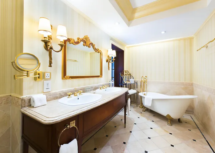 Rocks Hotel Macau
