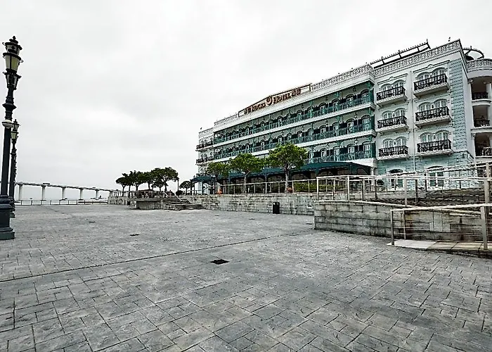 Rocks Hotel 4*